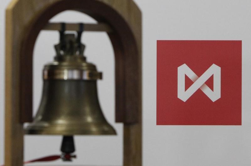 © Reuters. Russia stocks higher at close of trade; MICEX up 0.43%
