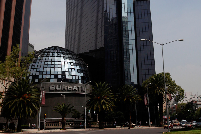 Mexico stocks lower at close of trade; IPC down 1.08%
