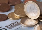 Forex - EUR/USD remains higher as E.Z. data supports