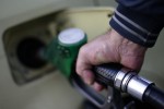 Oil climbs ahead of U.S. storm following Saudi transition