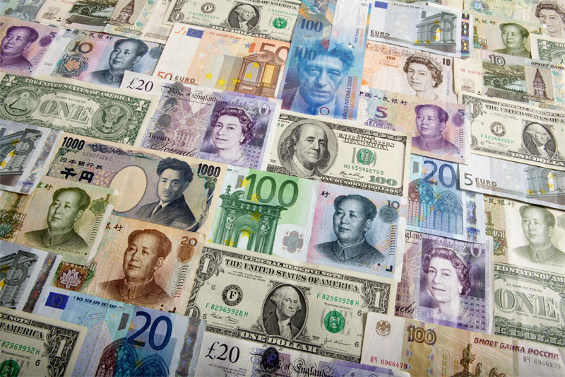 欧州為替:ドルは対円でやや伸び悩み、調整的な売買継続