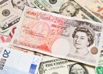 Forex - GBP/USD slips lower on downbeat U.K. retail sales