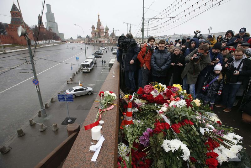 Russian opposition mourns murdered leader Nemtsov By Reuters