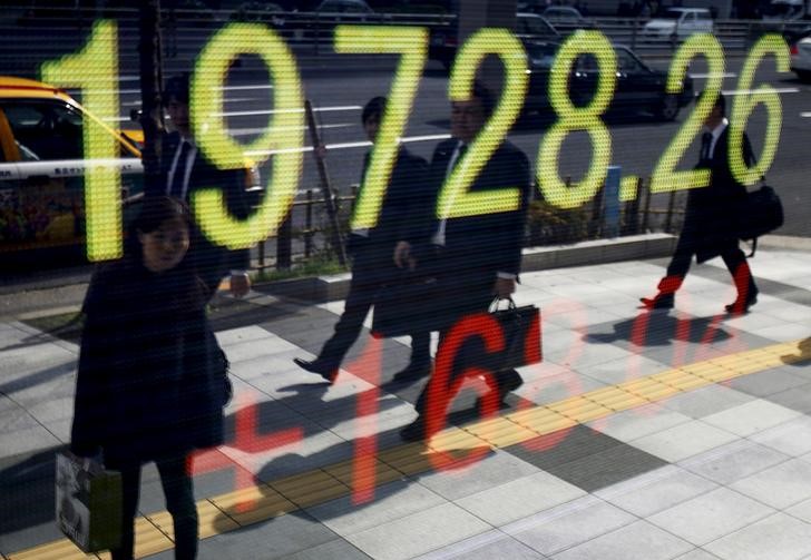 © Reuters. نيكي ينخفض 0.50 % في بداية التعامل بطوكيو